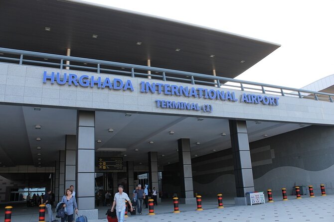 One-Way Transfer from OR to Hurghada Airport & Hotels – Hurghada - A calm first hour after Hurghada International Airport