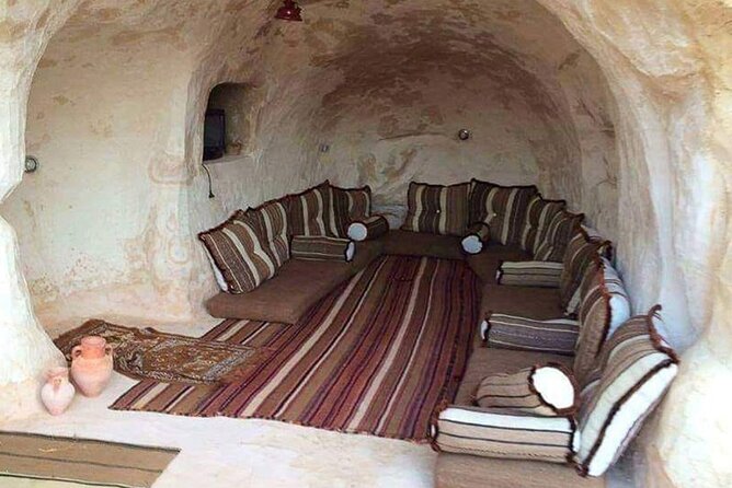 Private 2 Days Jeep Safari to White Desert and Bahariya Oasis - What $215 includes, and what it does not