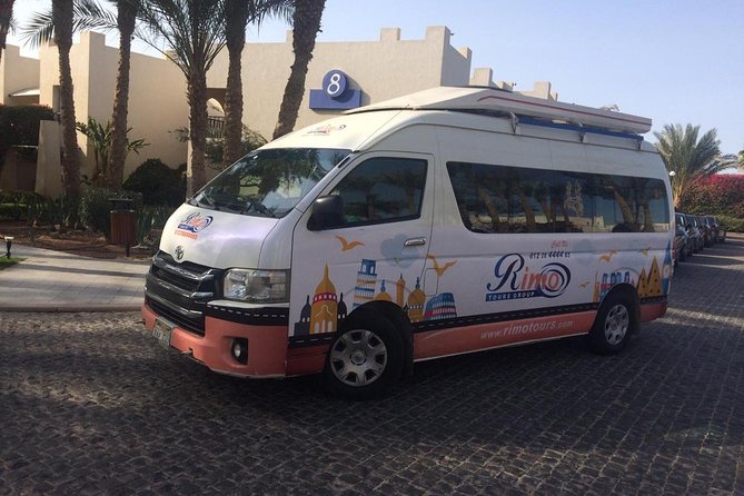 Private Airport Transfer: Cairo Airport Transfer to anywhere in Cairo - Choosing Between a Sedan and a Minivan