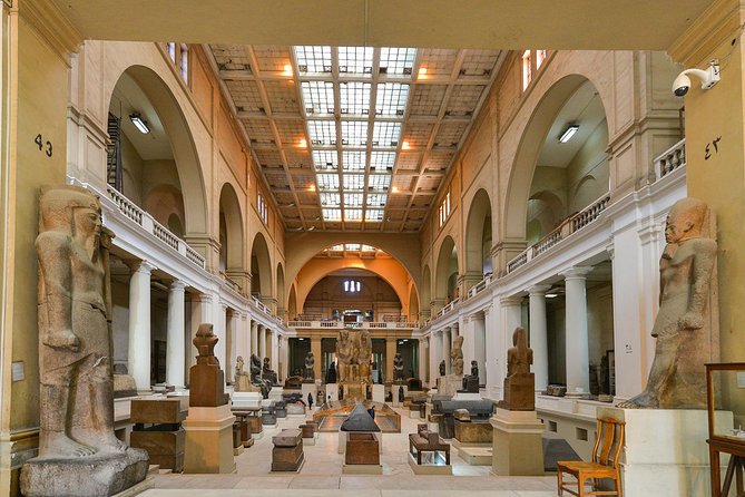 Private Cairo Best tour Pyramids ,Museum, Old Cairo and bazaar - The guide makes the biggest difference