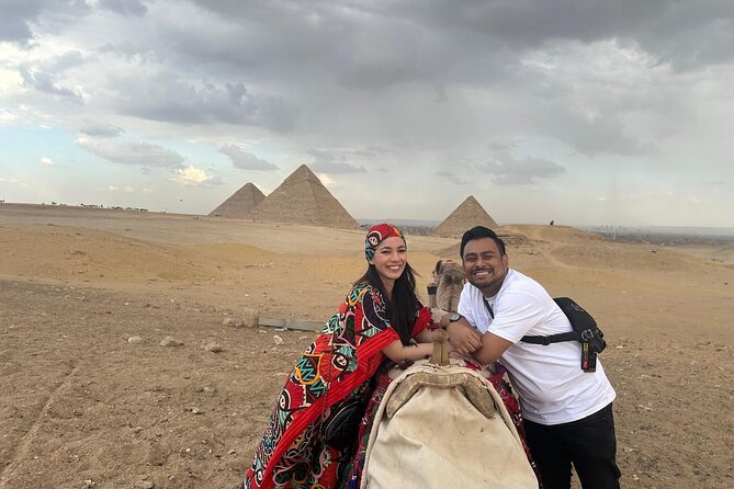 Private Cairo Highlights Tour (Pyramids, Grand Museum and Bazaar) - Three hours among the Pyramids of Giza