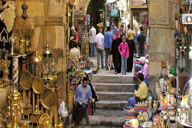 Private Day Tour of Giza Pyramids, Egyptian Museum, and Bazaar" - The Human Side of the Service