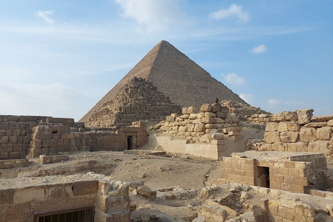Private Day Tour to Giza Pyramids , Saqqara and Memphis - Memphis brings the ancient capital back into view