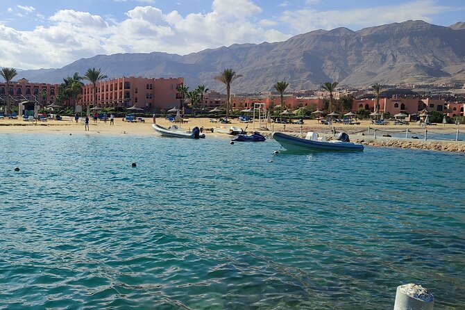 Private Day Tour To Red Sea included Lunch from Cairo & Giza - How the private car changes the day