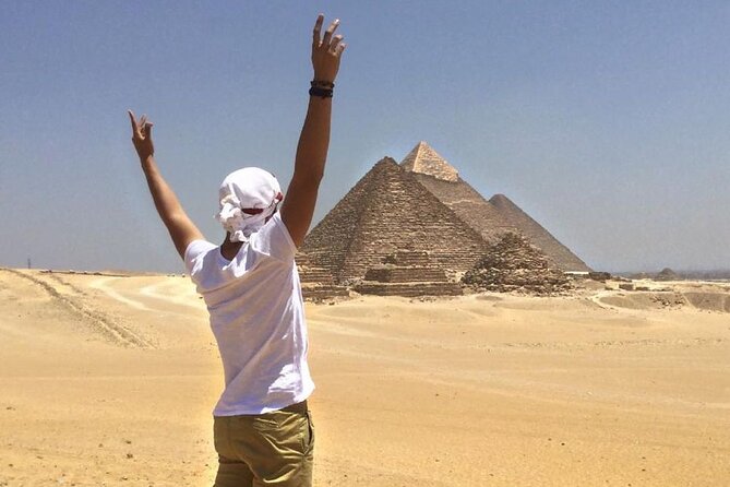 Private Full day Tour to Giza Pyramids Sakkara and Memphis - Four hours among the pyramids at Giza
