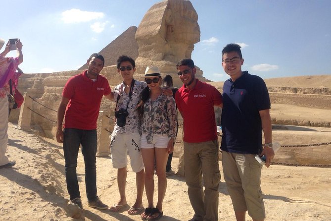 Private Full-Day Tour Visiting Giza Pyramids, Egyptian Museum and Old Market - Food, shopping stops, and optional extras