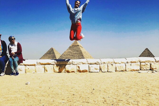 Private Half Day Pyramids Giza, Sphinx with Lunch and shopping - The Great Pyramid of Cheops at Giza