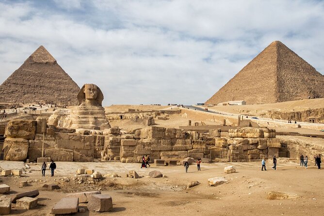 Private Half day Tour of the Pyramids and Sphinx from Cairo - Why a private vehicle changes the experience