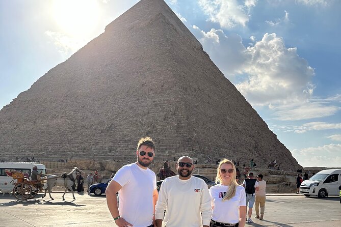 Private Half-day Tour to Giza Pyramids and Sphinx with Camel Ride and Lunch - Koshary gives the tour an Egyptian finish