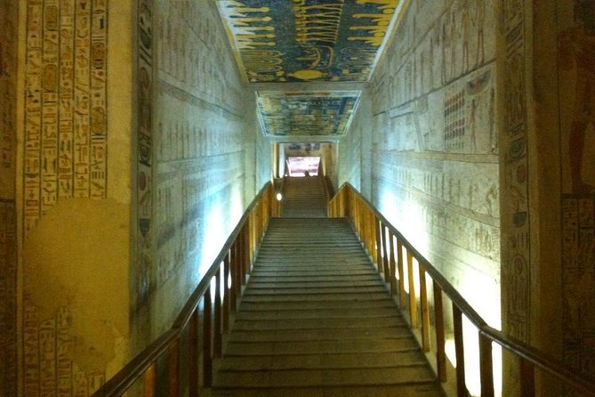 Private Half Day West Bank Tour to Valley of the Kings Queen Hatshepsut Temple and Colossi of Memnon - Hatshepsut Temple and the story of a female ruler