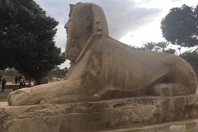 Private pyramids tour to Giza pyramids Sphinx Dahshur Sakkara & Memphis - The real cost of a $25 tour