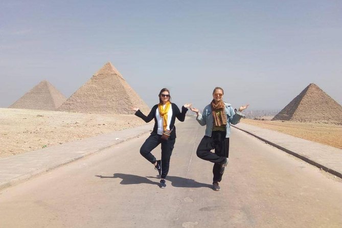 Private Shore Excursion Giza Pyramids and Sakkara with Lunch from Alexandria - Lunch, water, and the value of $175
