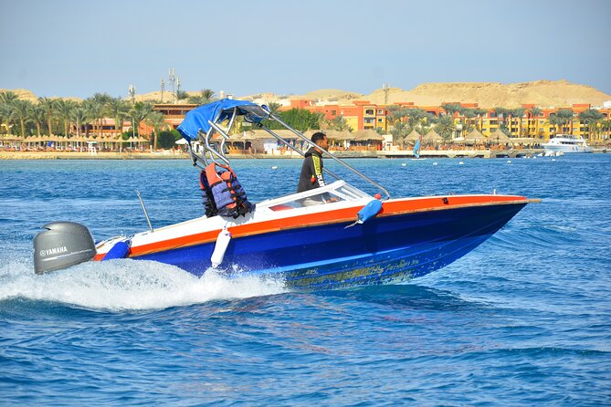 Private Speed Boat to DOLPHINS House & Water activities -HURGHADA - A fast morning ride from Hurghada to Dolphin House