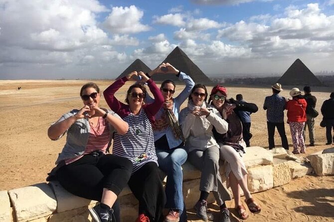 Private Tour Giza Pyramids, Egyptian Museum, Bazar And Lunch - Key Points at a Glance