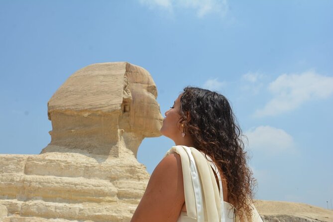 Private Tour: Giza Pyramids, Museum, Bazaar & Lunch Included - The guide can make or break the day