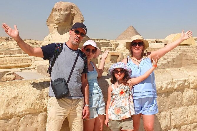 Private Tour: Giza Pyramids, Museum, Bazaar & Lunch Included - What the $89 price really covers