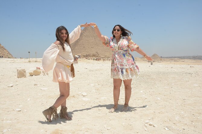 Private Tour: Giza Pyramids, Museum, Bazaar & Lunch Included - An Egyptian lunch between major stops
