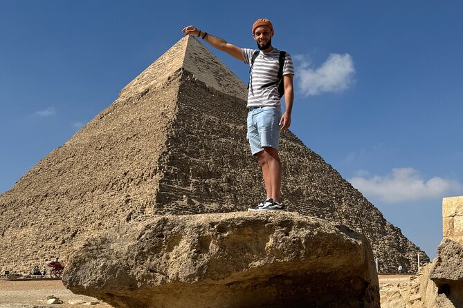 Private tour Giza Pyramids ,sphinx & camel ride all included - Lunch with pyramid views