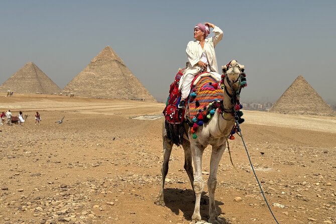 Private tour Giza Pyramids ,sphinx & camel ride all included - Meeting Khufu, the Great Pyramid