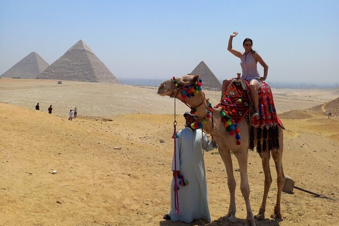 Private Tour Giza Pyramids Sphinx Sakkara and Memphis - The guide makes the difference