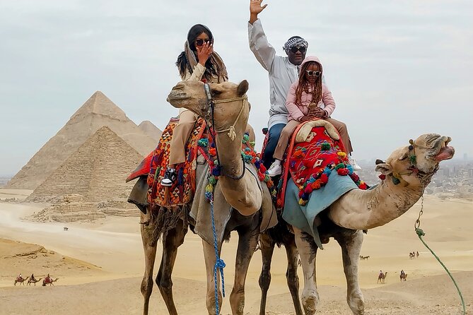 Private Tour Giza Pyramids Wonders All inclusive - Guide, driver, and the feel of the day