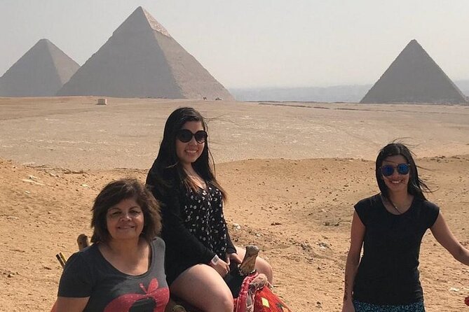 Private Tour to Giza Pyramids and Memphis and Saqqara Pyramids - Crowds, shopping stops, and keeping control of the day