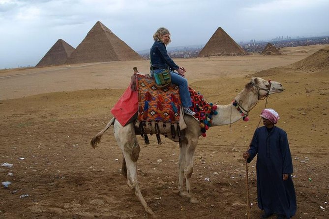 Private tour to Giza Pyramids, Sphinx and Egyptian museum - One Cairo day, three essential sights