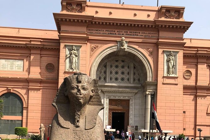 Private Tour to Giza Pyramids,Sphinx,Egyptian Museum&local lunch - The guide can shape the day