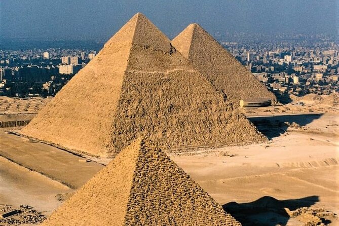 Private Tour to Giza Pyramids,Sphinx,Egyptian Museum&local lunch - Who will get the most from this $65 experience