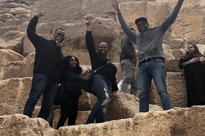 Private tour to Giza pyramids,sphinx,museum,market& lunch - Lunch, bottled water, and the value of a private vehicle