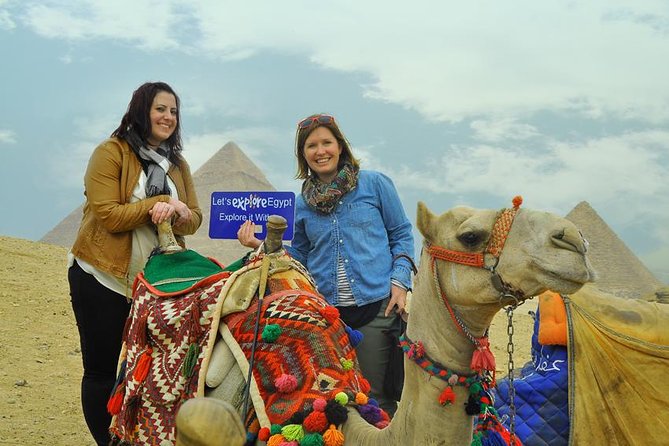 Private Tour to Giza Pyramids with professional Photographer - Private transport, lunch, and the value of $52