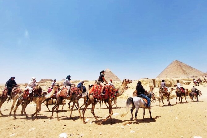 Private tour to Giza, Sakkara, Memphis with Camel and Lunch - A 30-minute camel ride near the Giza pyramids