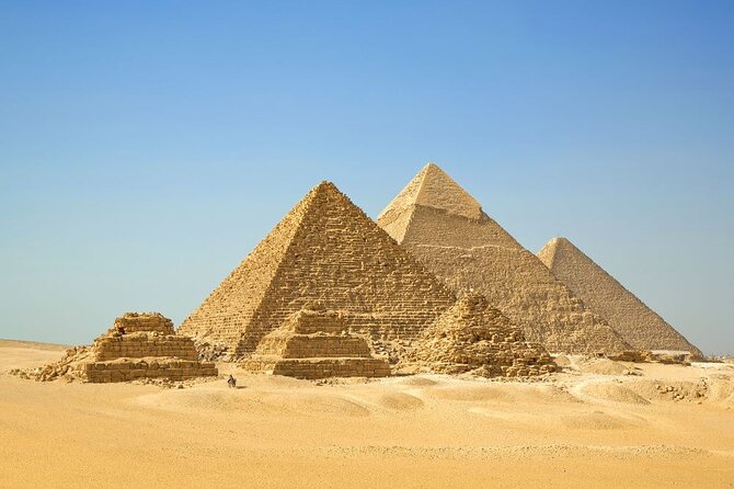 Private Tour to Pyramids, Egyptian Museum & Khan El Khalili - A big Cairo day for about $60.50