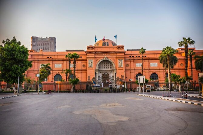 Private Tour to Pyramids, Egyptian Museum & Khan El Khalili - Comfort, pace, and who should book