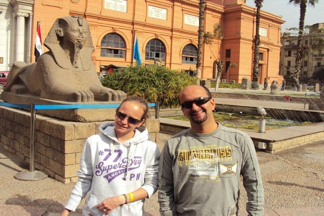 Private Tour to Pyramids, Egyptian Museum & Khan El Khalili - Starting at 7:30 in Cairo
