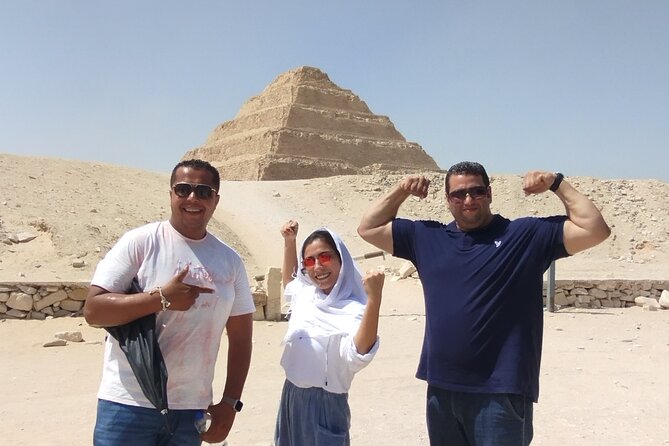 Private Tour To The Great Pyramids and Sphinx with lunch - Tomb visits that add depth to the pyramids