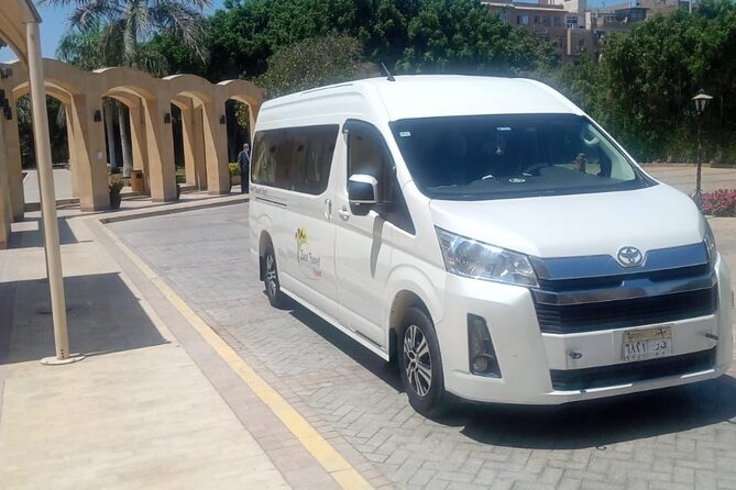 Private Transfer from Cairo international Airport and Hotel - What the car and driver service are like
