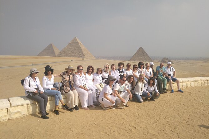 Private VIP Tour to Giza Pyramids Sphinx And the Egyptian Museum - Starting with the Giza Pyramids