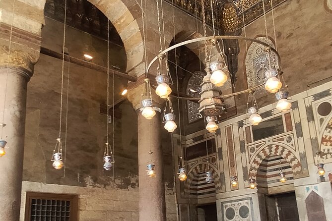 Private Walking Tour in ElMoez Street & Khan Elkhalili Market - What the guides add to the experience