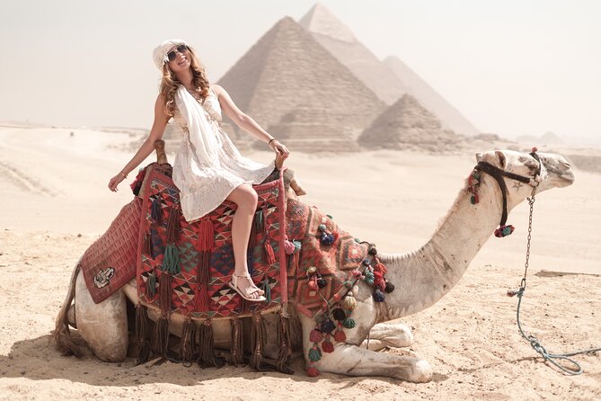 Pyramids, Egyptian Museum & Bazaar With Photographer - The camel ride: fun, photogenic, and worth setting expectations