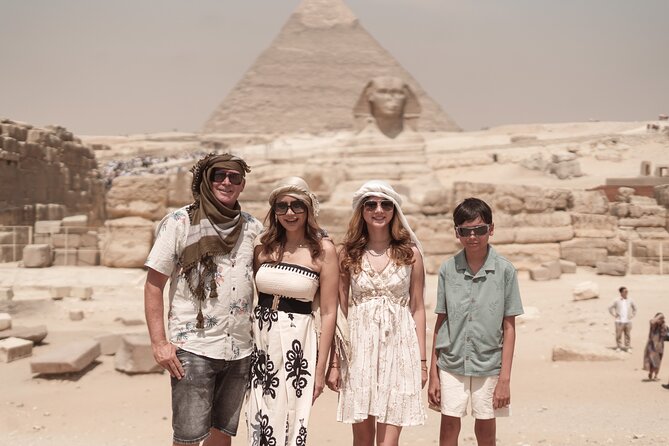 Pyramids, Egyptian Museum & Bazaar With Photographer - What the private vehicle and guide add
