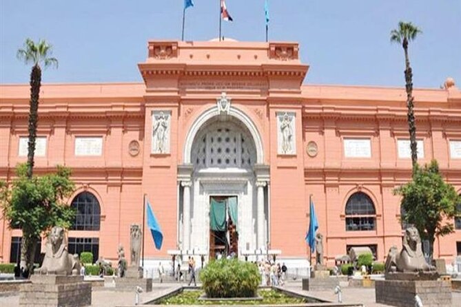 Pyramids Of Giza And Egyptian Museum Tour By Bus From Hurghada - A short Nile River boat ride
