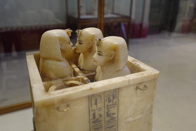 Pyramids Of Giza And Egyptian Museum Tour By Bus From Hurghada - Lunch and the papyrus museum