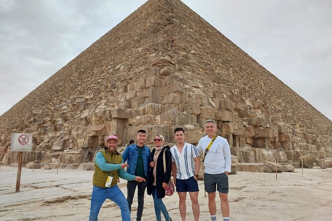 Pyramids of Giza , Memphis , Saqqara , Lunch Guided Private Trip - Who will enjoy this tour most