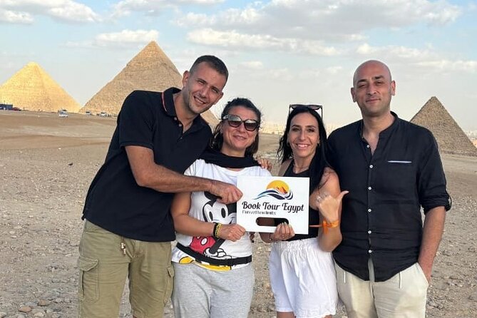 Pyramids of Giza & Museum & Bazaar from Cairo private - Lunch in Giza before the pyramids