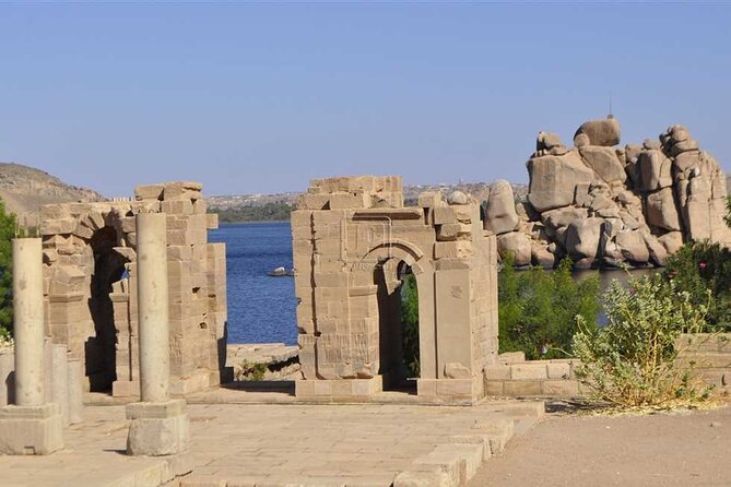 Sailing Nile Cruise from Aswan to Luxor for 2 Nights - Meals, drinks, Wi-Fi, and onboard life