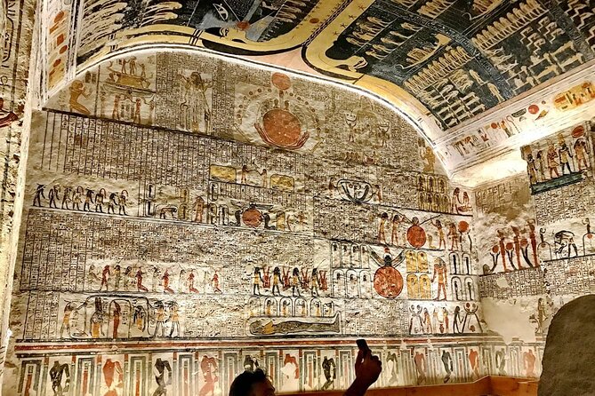 Shared Day Tour to Valley of the Kings, Hatshepsut ,Memnon &lunch - Seeing Hatshepsut’s three rising terraces
