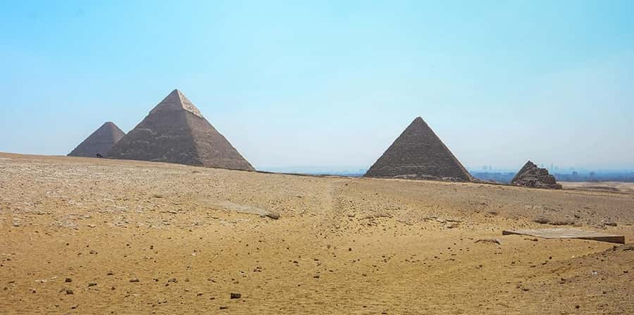 Sharm El Sheikh: Great Pyramids, Sphinx, Museum Tour by Bus - The Sphinx and its quiet stare