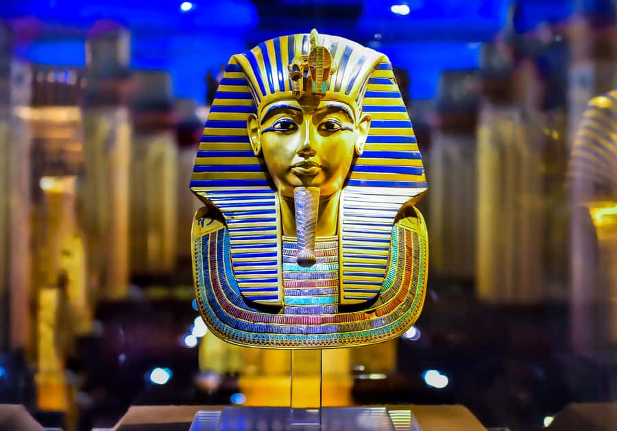 Sharm El Sheikh: King Tut Exhibition Audio Tour - Following the audio guide through 135 objects