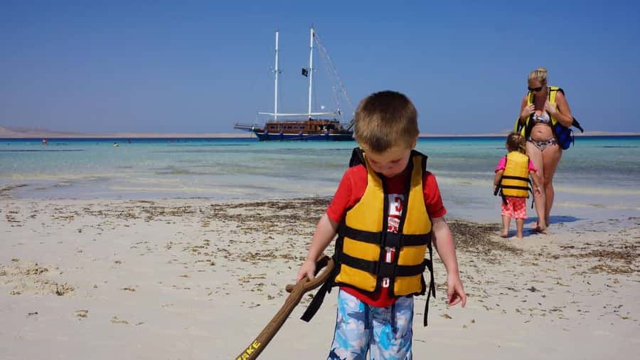 Sharm el-Sheikh: Premium Ras Mohammed & White Island Cruise - Lunch on board and the value of the $30 price